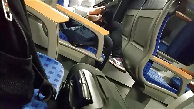 ტკივილი მაგიდაზე ანიმე ჰენტაი და