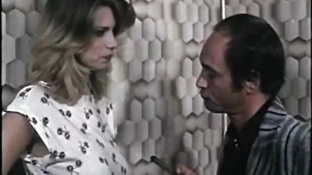 ფუჩური მოყვარული, სათამაშო მოქმედება